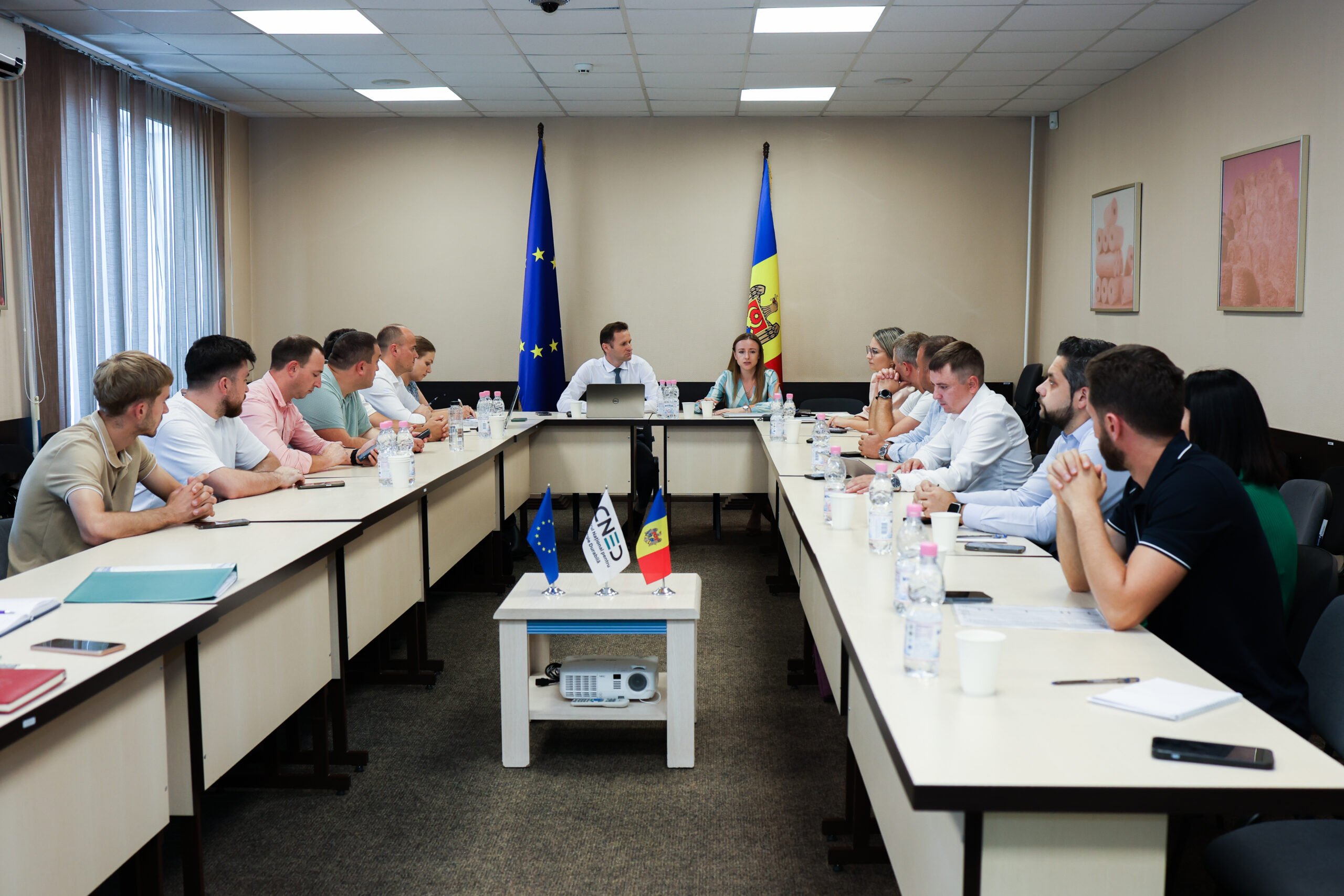 Centrul Național pentru Energie Durabilă (CNED) a organizat o întâlnire cu reprezentanții magazinelor care ar putea participa la Programul Ecovoucher