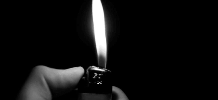 stropita cu benzina si incendiata