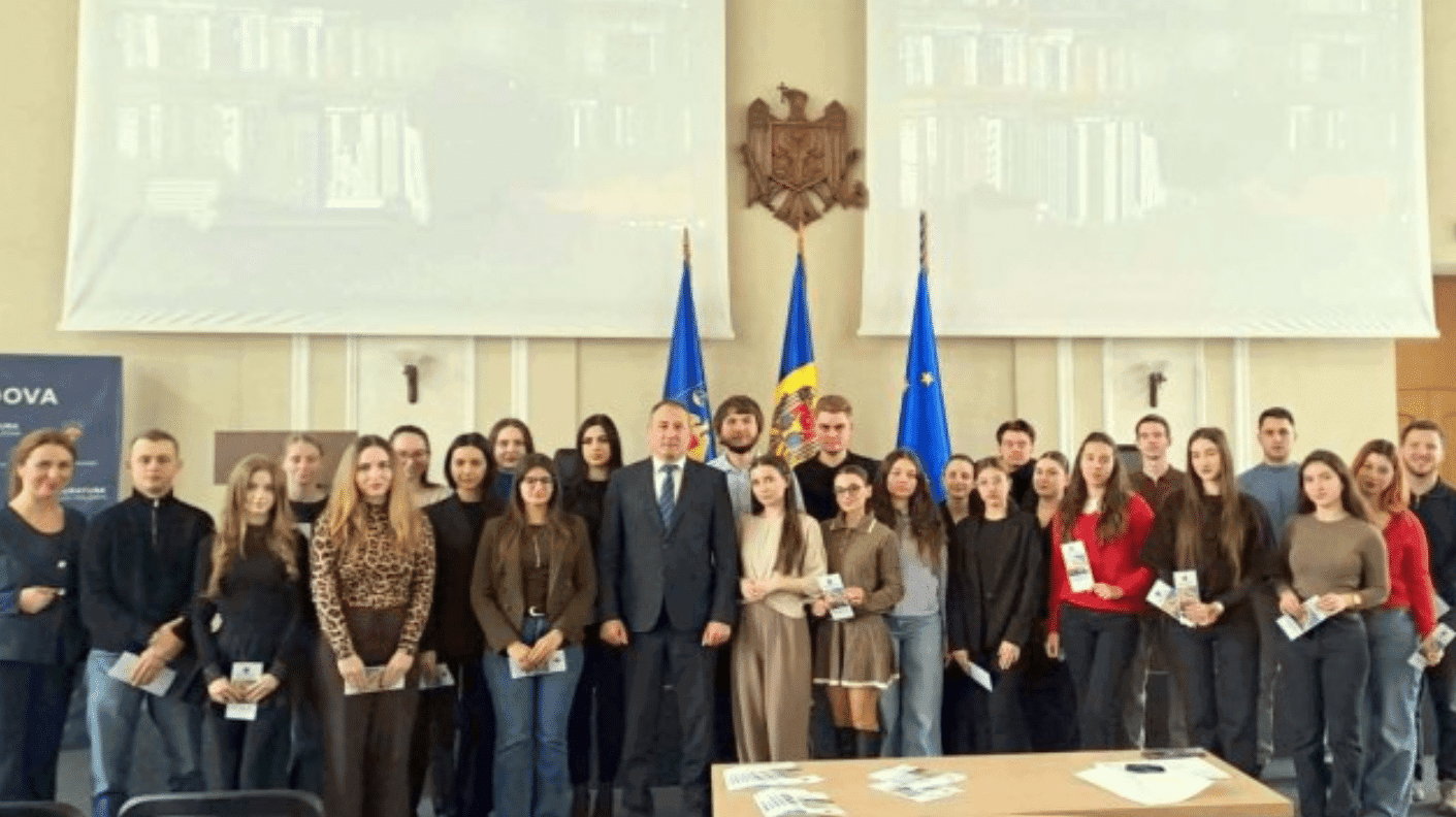 Studenți de la Facultățile de Drept din România și Republica Moldova au întreprins o vizită de informare la Procuratura Generală