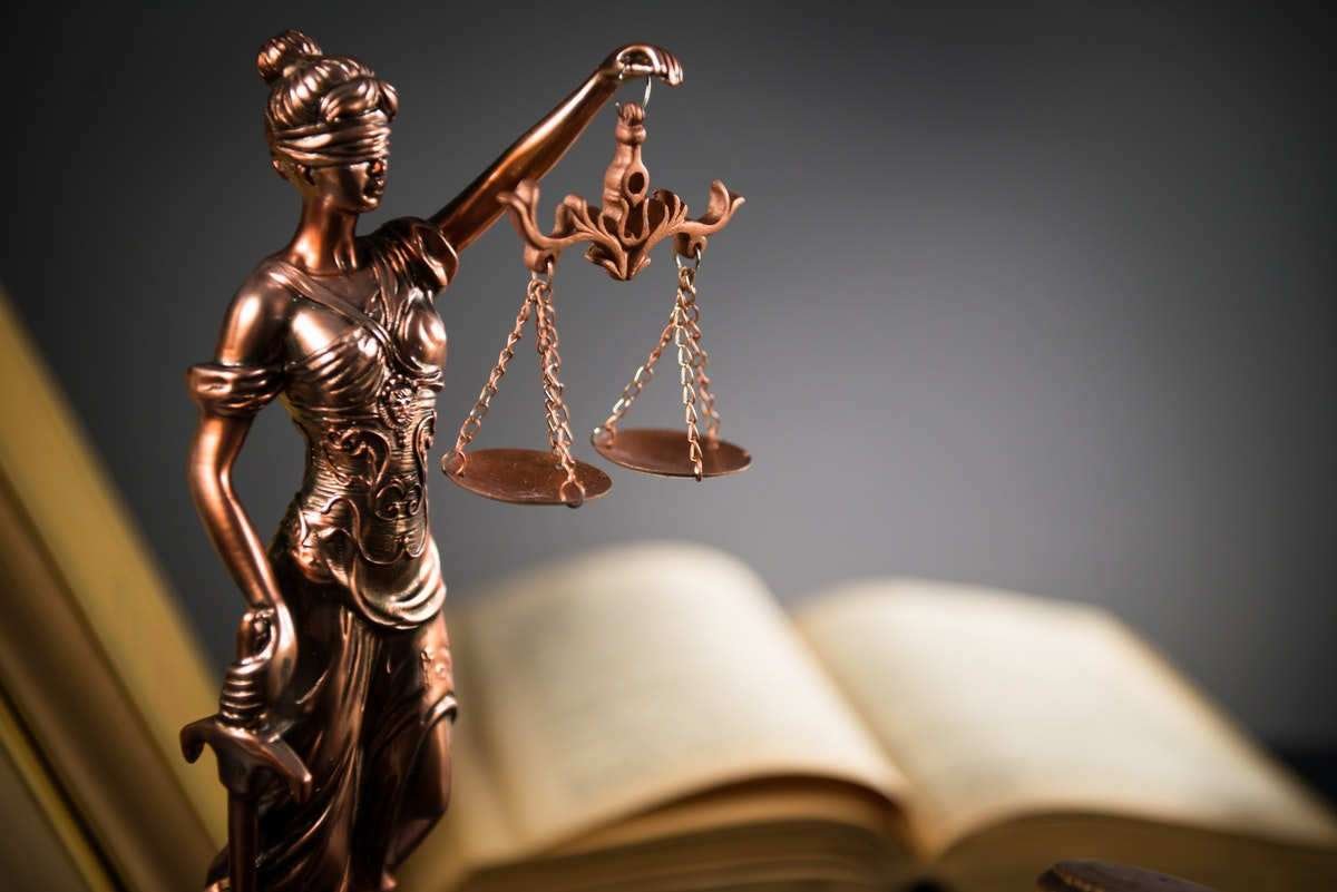 Recidivist din Ocnița prins beat la volan și fără permis a fost condamnat la 3 ani de detenție după refuzul testării „Drager”